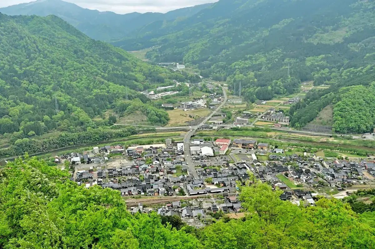 兵庫県朝来市 竹田城跡の麓